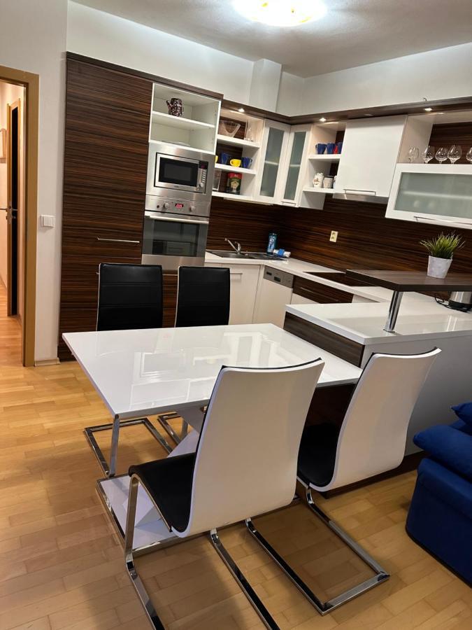 Apartments Spacilova Nearly Center Komarov エクステリア 写真
